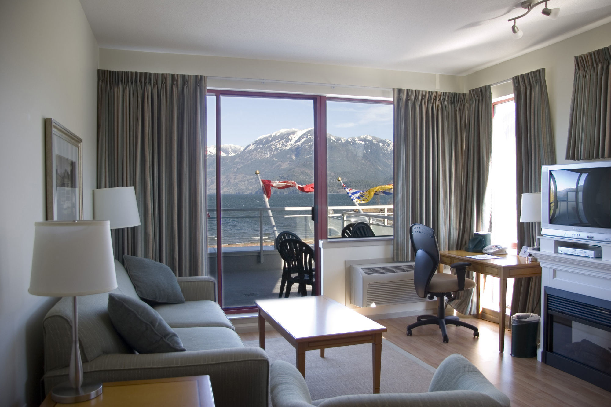 Harrison Beach Hotel Harrison Hot Springs Zimmer foto